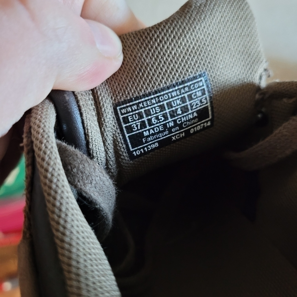 Keen Briggs Leather Hiking Shoes - Picture 8 of 8
